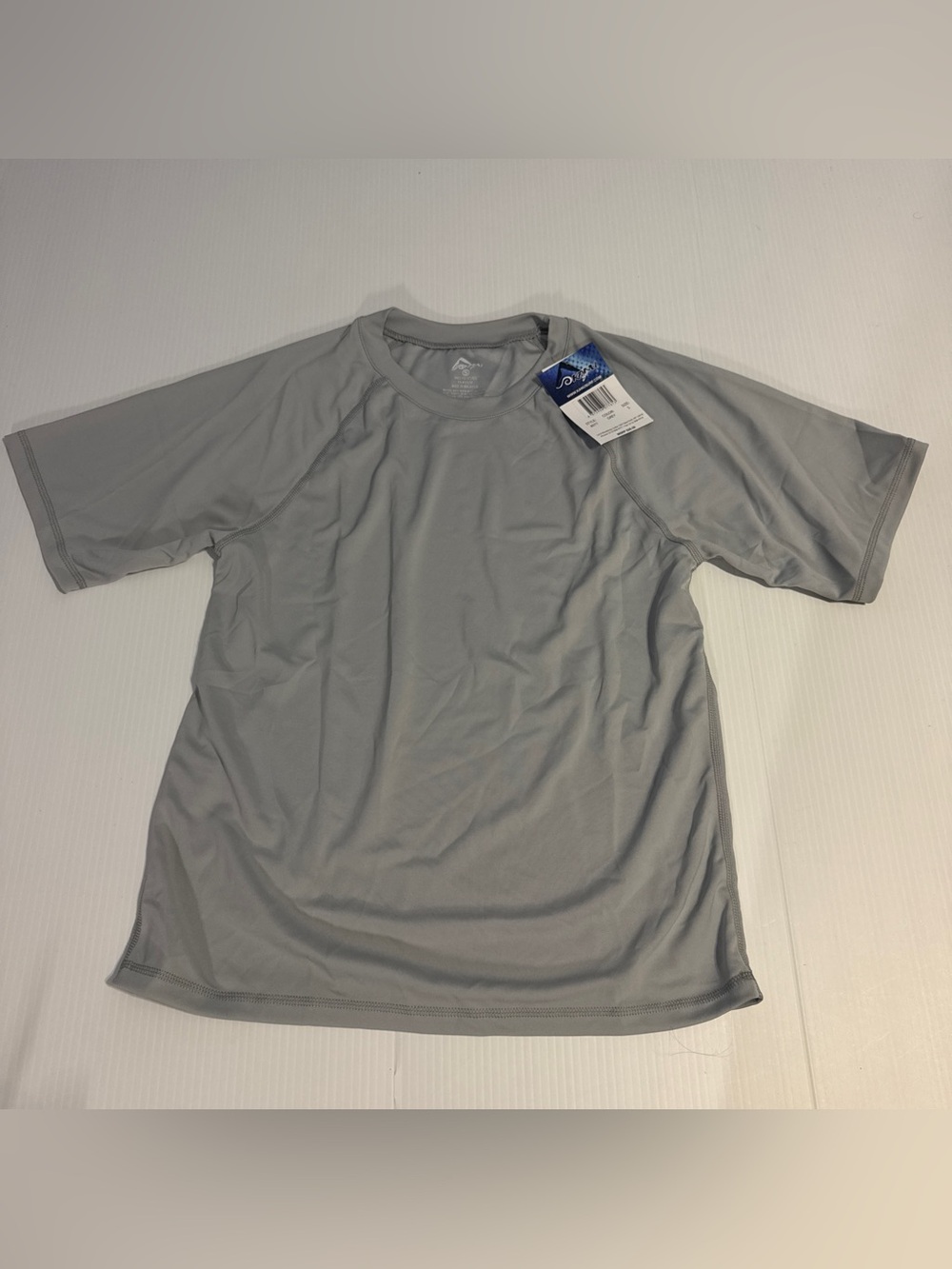 Kanu Surf Performance Rash Guard Shirt S Gray UPF Swim Surf Athletic NWT